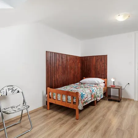Gino Apartment